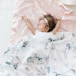 Saranoni Bamboo Muslin Swaddle Blanket Swan Lake Once Upon a Fairy Tale Princess